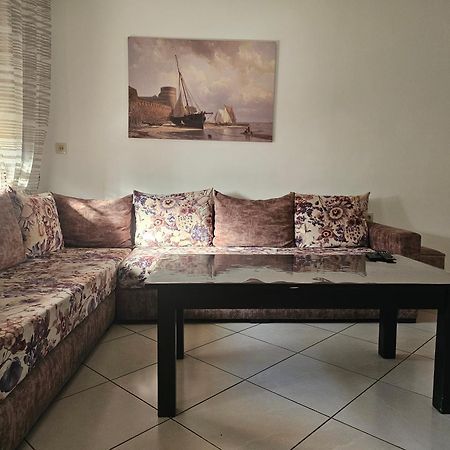 Appartement Al Amal Мартил Екстериор снимка